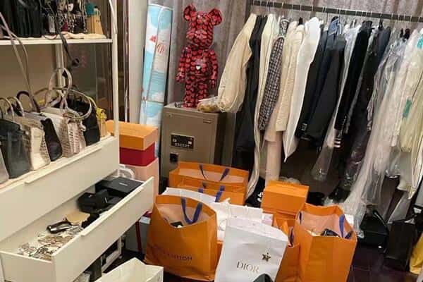 南昌市进贤回收一线品牌衣服